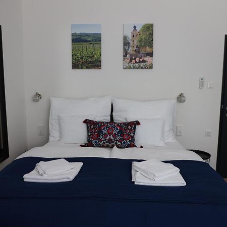 Natali Apartmanhaz Еґер Екстер'єр фото