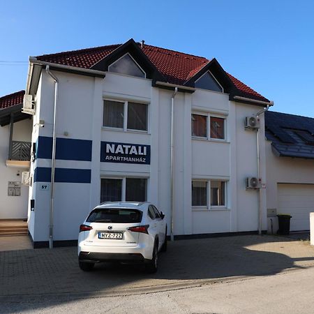 Natali Apartmanhaz Еґер Екстер'єр фото