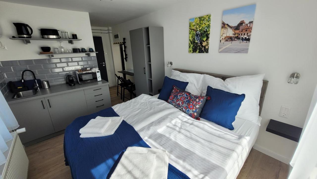 Natali Apartmanhaz Еґер Екстер'єр фото
